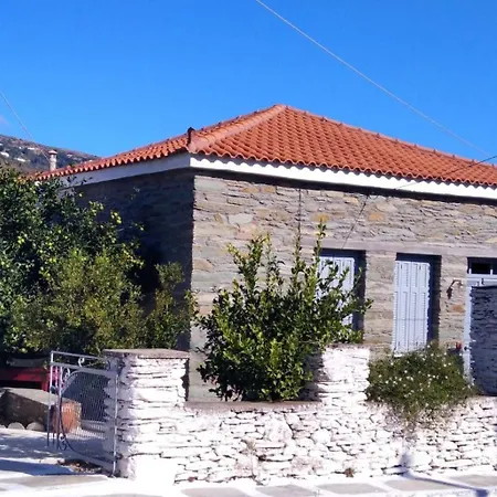 το πέτρινο, άνδρος,μεσαριά Holiday home